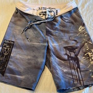 Affliction Samurai Men's Blue-Gray Graphic Board Shorts  , 30-32W , $34